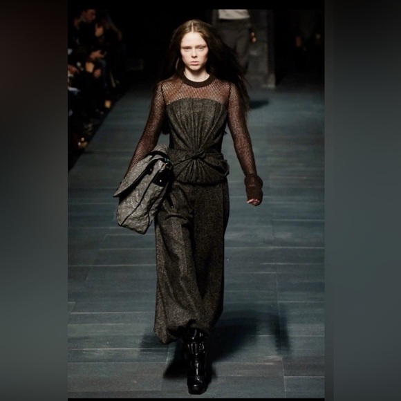 Louis Vuitton Dresses & Skirts - Louis Vuitton Fall 2006 Runway Gray Cashmere Skirt